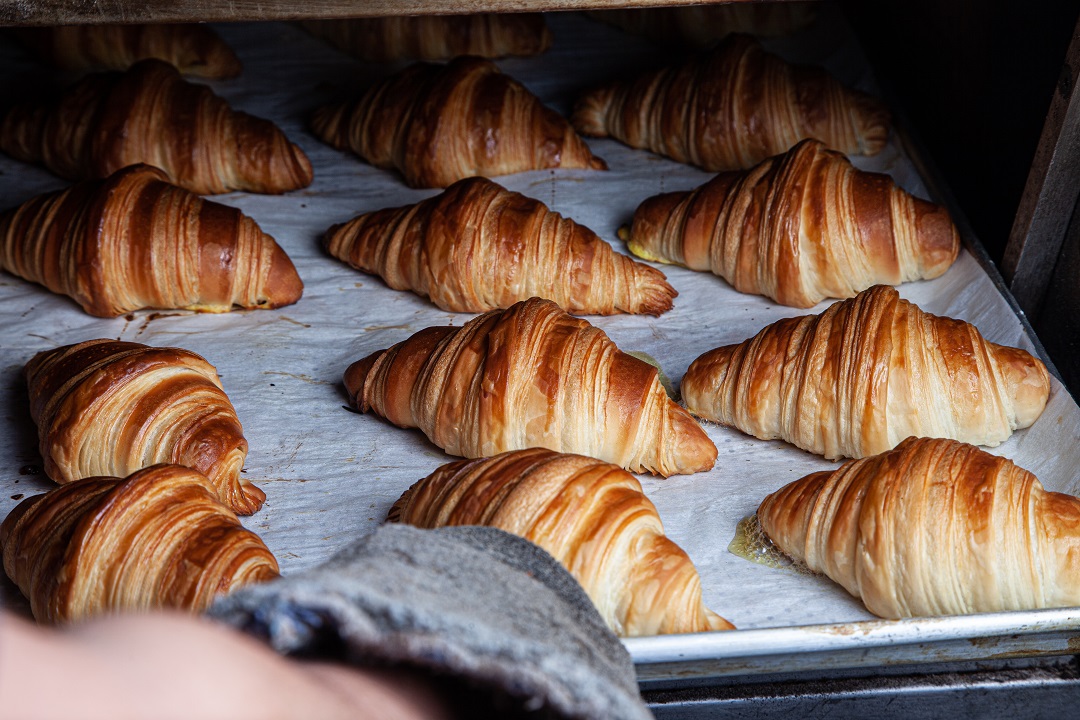 Platter,Of,Warm,Croissants,Coming,Out,Of,The,Oven.